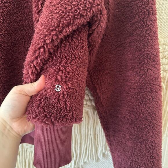 Lululemon Textured Fleece 1/2 Zip - Picture 3 of 8